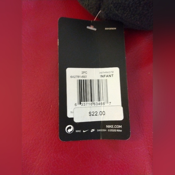 Infant Nike skull cap - Picture 3 of 4